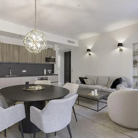 De Luxe, Meynadier By Halldis Apartamento Cannes