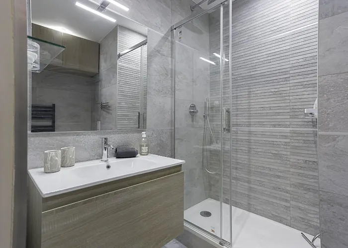 De Luxe, Meynadier By Halldis شقة *