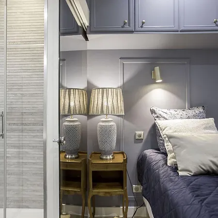 아파트 De Luxe, Meynadier By Halldis *